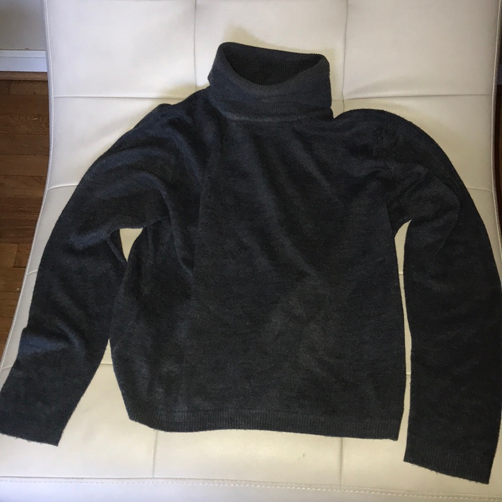 New York & company medium turtle neck sweater